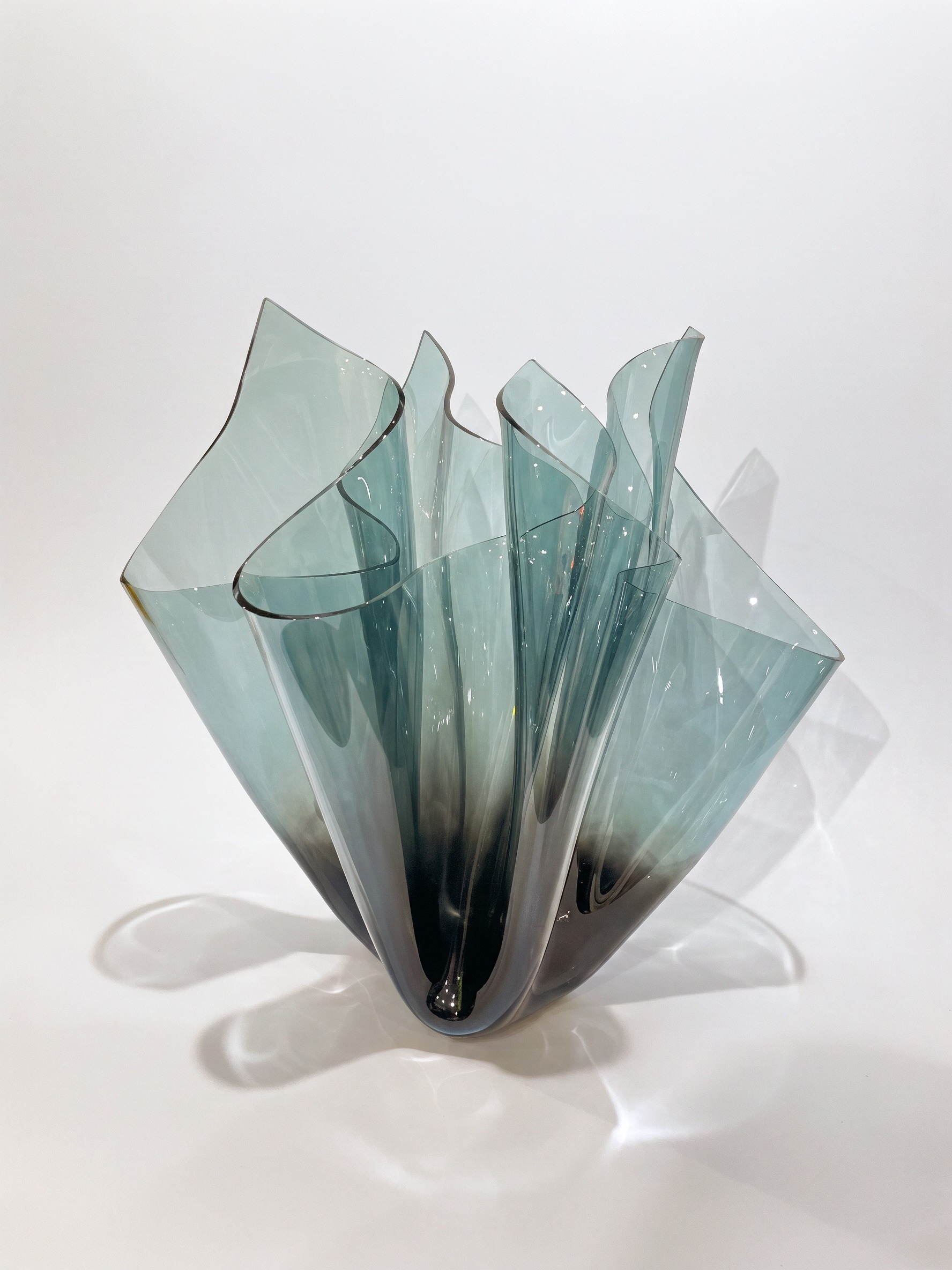 Transparent Sea Green Fumage Flower Blaze