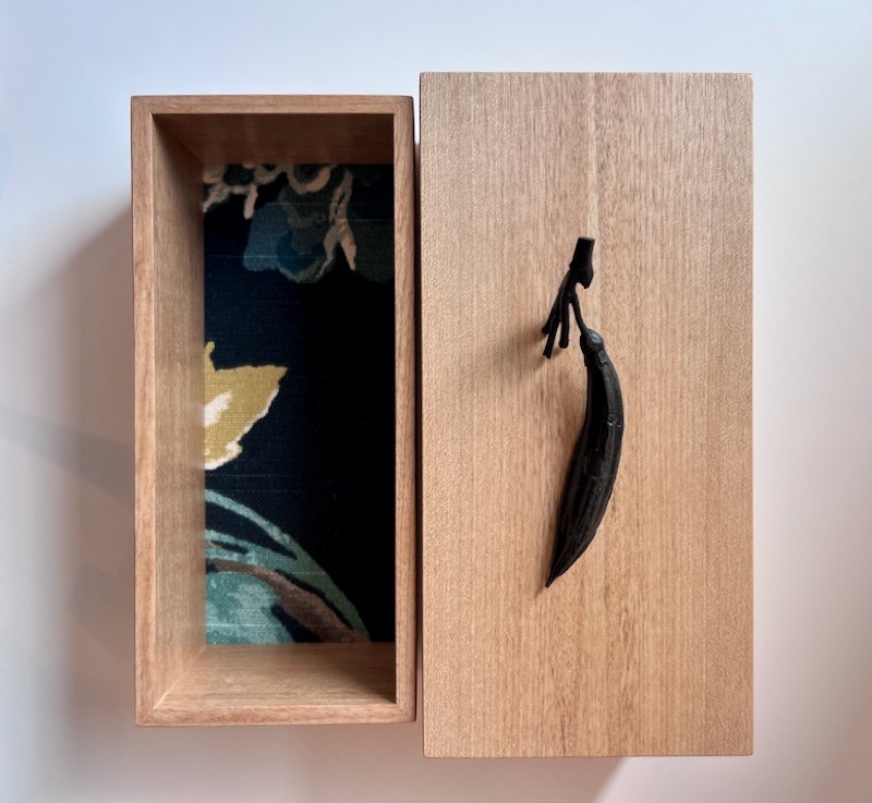 Keeper of Stories - Tawa/Harakeke - Image 2